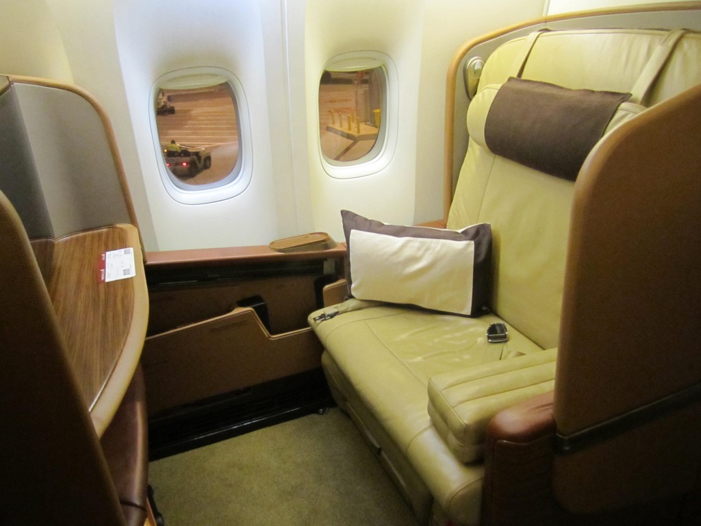 Singapore Airlines First Class MEL-SIN-ICN-SFO Review