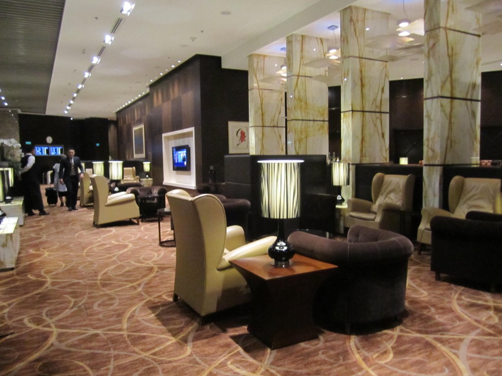 Singapore Airlines Business, First and Private Room at SIN